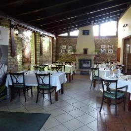 Budai Gesztenyés Étterem és Kávézó, Budakeszi - Belső