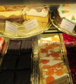 Budai Mandulás Cukrászda