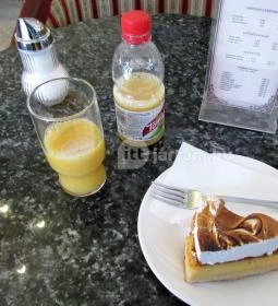 Budai Mandulás Cukrászda