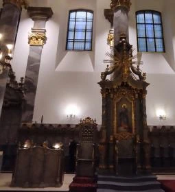 Budapesti Istenszülő elhunyta magyar ortodox székesegyház