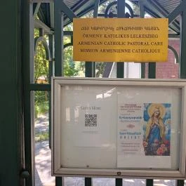 Budapesti Örmény Katolikus Fogolykiváltó Boldogasszony és Világosító Szent Gergely templom, Budapest - Külső kép