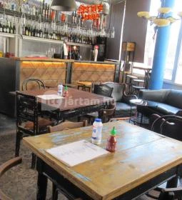 Buja Disznók - Fény utcai Piac