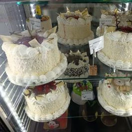 Bundiner Cukrászda, Fót - Étel/ital