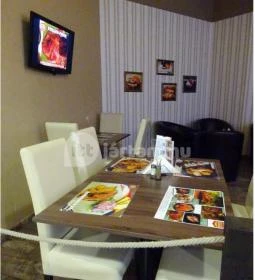 Burger House - Duna Plaza