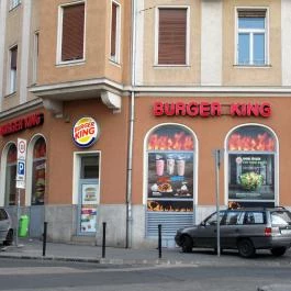 Burger King - Széna tér Budapest - Külső kép