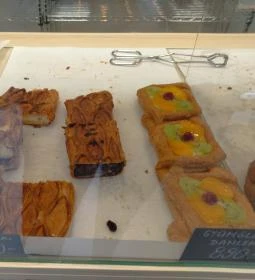 Búzakovász Kézműves Pékség - Kárpát utca