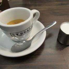 By Beans Coffee - Belvárosi Piac, Budapest - Étel/ital