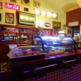 Café Tulipán Bistro Budapest - Belső