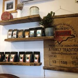 Café Calmo Budapest - Étel/ital