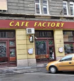 Crazy Café