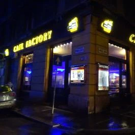 Crazy Café Budapest - Külső kép