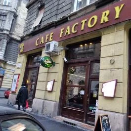 Crazy Café Budapest - Külső kép