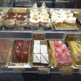 Cafe Frei - Allee Budapest - Étel/ital