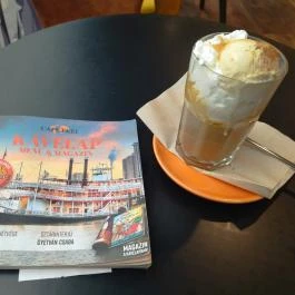 Cafe Frei - Allee Budapest - Étel/ital