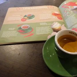 Cafe Frei - KöKi Terminál Budapest - Étel/ital