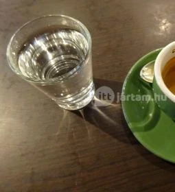 Cafe Frei - KöKi Terminál