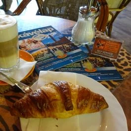 Cafe Frei - Uniqua Budapest - Étel/ital