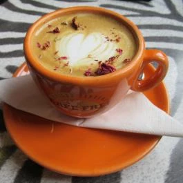 Cafe Frei, Eger - Étel/ital