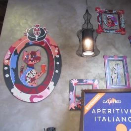 Cafe Frei - Kolosy tér Budapest - Belső