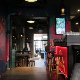 Cafe Frei - Kolosy tér Budapest - Belső