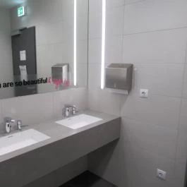 Cafe Frei - Könyves Kálmán körút Budapest - Mosdó