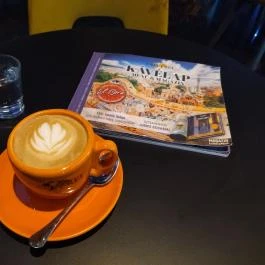 Cafe Frei - Lurdy Ház Budapest - Étel/ital