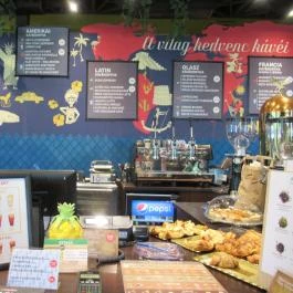 Cafe Frei - Office Garden Budapest - Belső