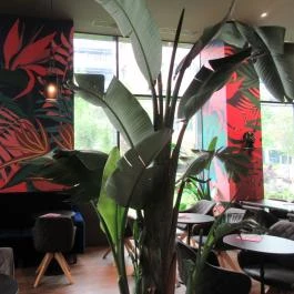 Cafe Frei - Office Garden Budapest - Belső