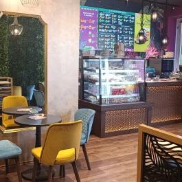 Cafe Frei Waterfront, Budapest - Belső