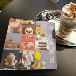 Cafe Frei - Zenit Corso Budapest - Étel/ital