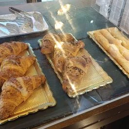 Cafe Frei - Zenit Corso Budapest - Étel/ital