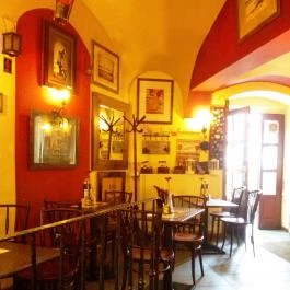 Café Intenzo Kávéház & Étterem, Budapest - Belső