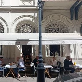 Café Kör Étterem, Budapest - Külső kép