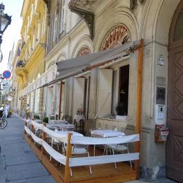Café Kör Étterem, Budapest - Külső kép