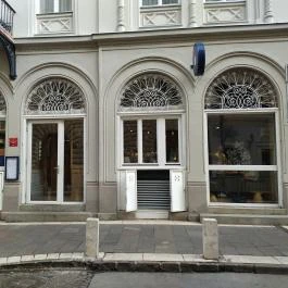 Café Kör Étterem, Budapest - Külső kép