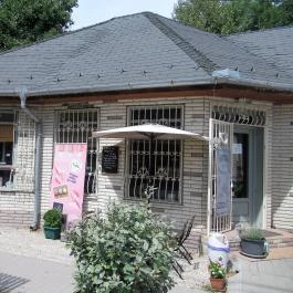 Café Madeleine, Etyek - Egyéb