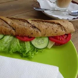 Cafe Memories Budapest - Étel/ital