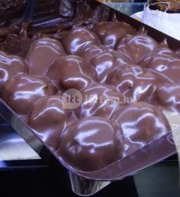 Cafe & Bar Mester Street