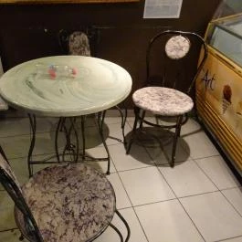 Café Noé – Raj Ráchel Tortaszalon, Budapest - Belső