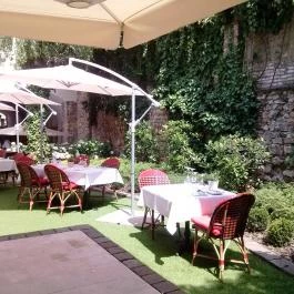 Café Pierrot, Budapest - Belső