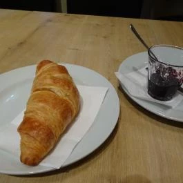 Cafe Pilot Budapest - Étel/ital