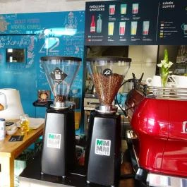 Smúz Café & Bar, Budapest - Belső