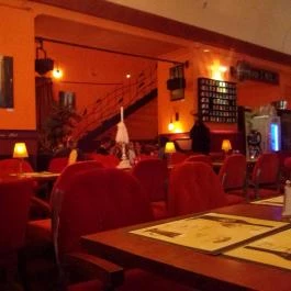 Café Vian - Liszt Ferenc tér, Budapest - Belső