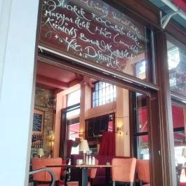 Café Vian - Bazilika, Budapest - Belső