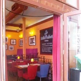 Cafe Vian - Gozsdu, Budapest - Belső