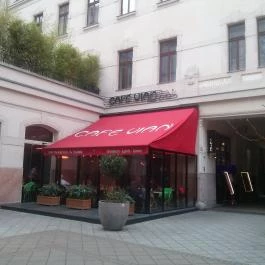 Cafe Vian - Gozsdu Budapest - Külső kép