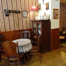 Café Zsivágó, Budapest - Belső