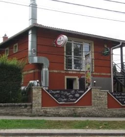 Caffe Mediterrán Grill House