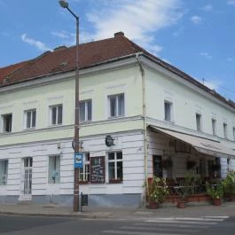 Cakumpakk Bisztró, Esztergom - Külső kép