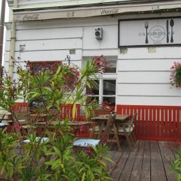 Cakumpakk Bisztró, Esztergom - Külső kép